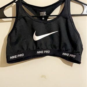 nike bra